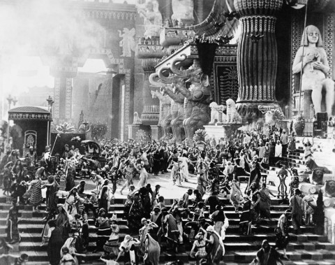 film-intolerance-1916